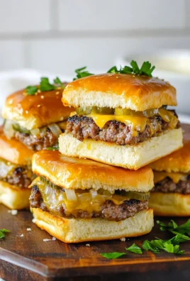 Hawaiian Roll Cheeseburger Sliders