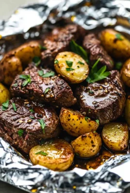 Garlic Butter Steak and Potato Foil Packets 24 Garlic Butter Steak and Potato Foil Packets