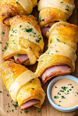 Ham & Cheddar Crescent Roll-Ups 21 Ham & Cheddar Crescent Roll-Ups