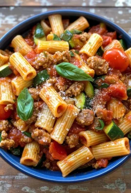 Rigatoni with Sausage, Tomatoes, and Zucchini 26 Rigatoni with Sausage, Tomatoes, and Zucchini