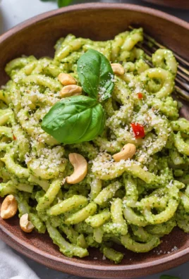 Vegan Avocado Pesto Pasta