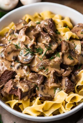 Slow Cooker Beef Stroganoff 28 Slow Cooker Beef Stroganoff