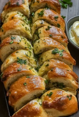 Sourdough Discard Garlic Pull Apart Bread